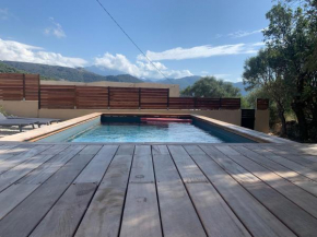 Maison neuve avec piscine